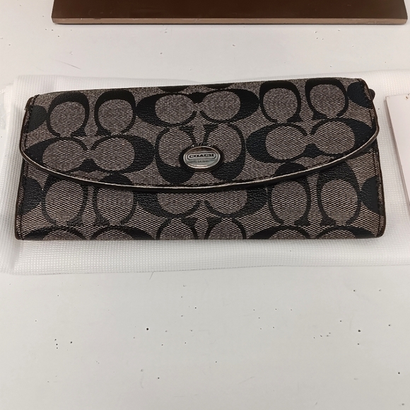 Coach Signature Monogram Stripe Canvas Devin Shoulder Bag w/ Peyton Wallet - Picture 11 of 16